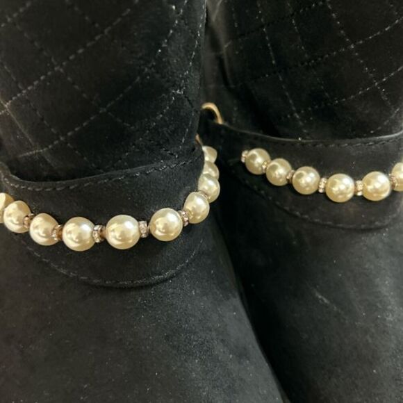 Faux Suede Ankle Boots Pearl Embellished Quilted Black‎ Winter Shoes, size 8.5M. - Picture 5 of 7